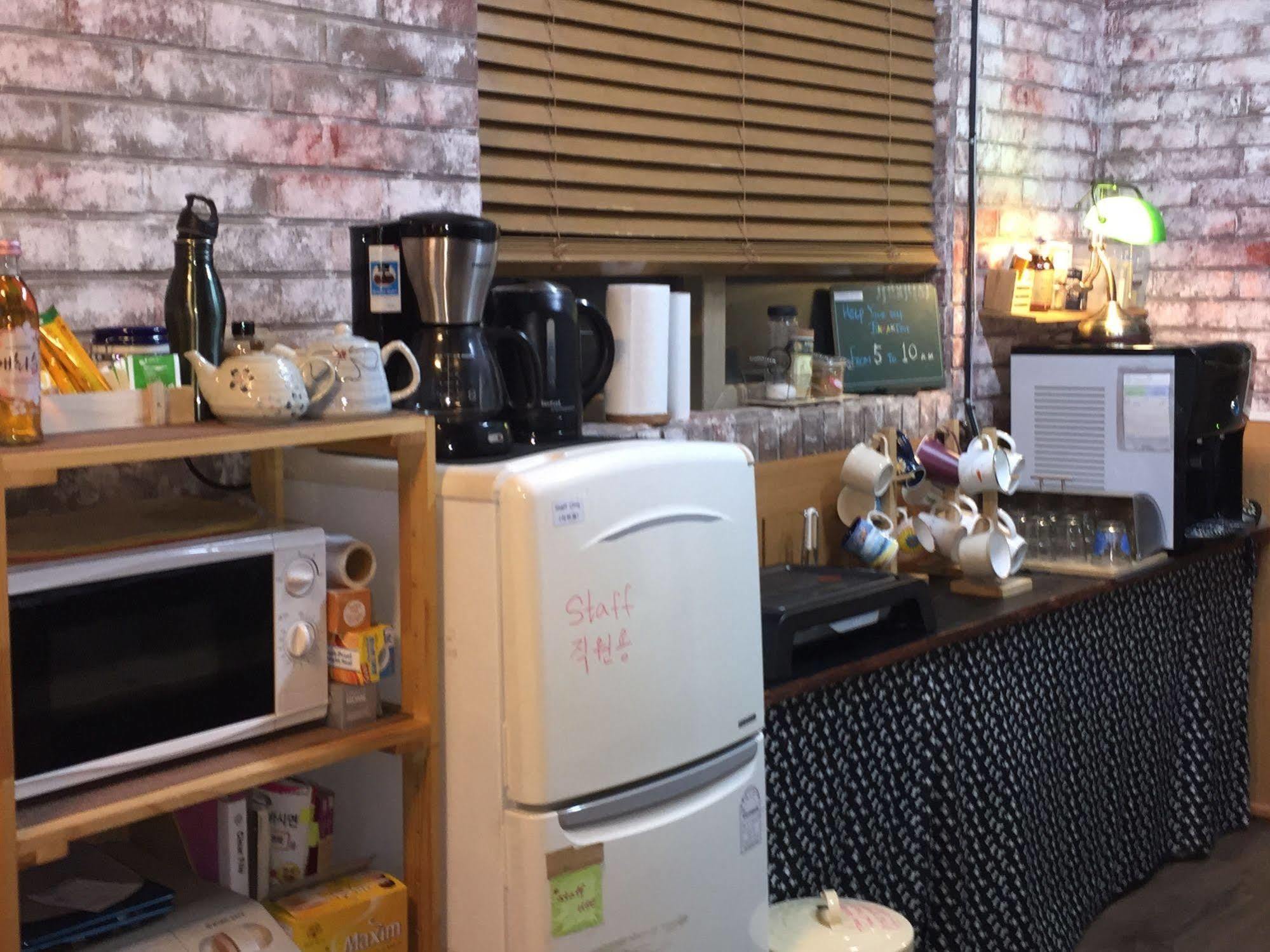 Backpackers In Jeju City Center Dış mekan fotoğraf