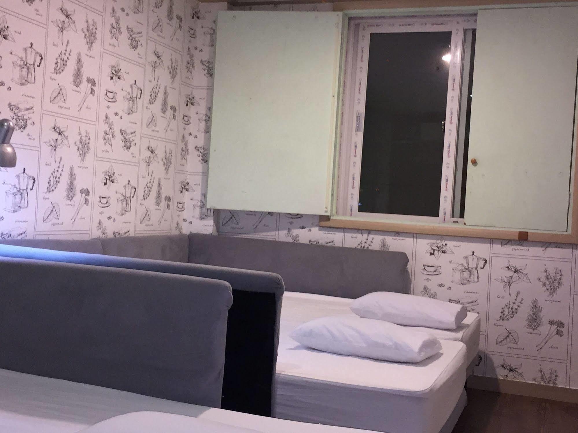 Backpackers In Jeju City Center Dış mekan fotoğraf